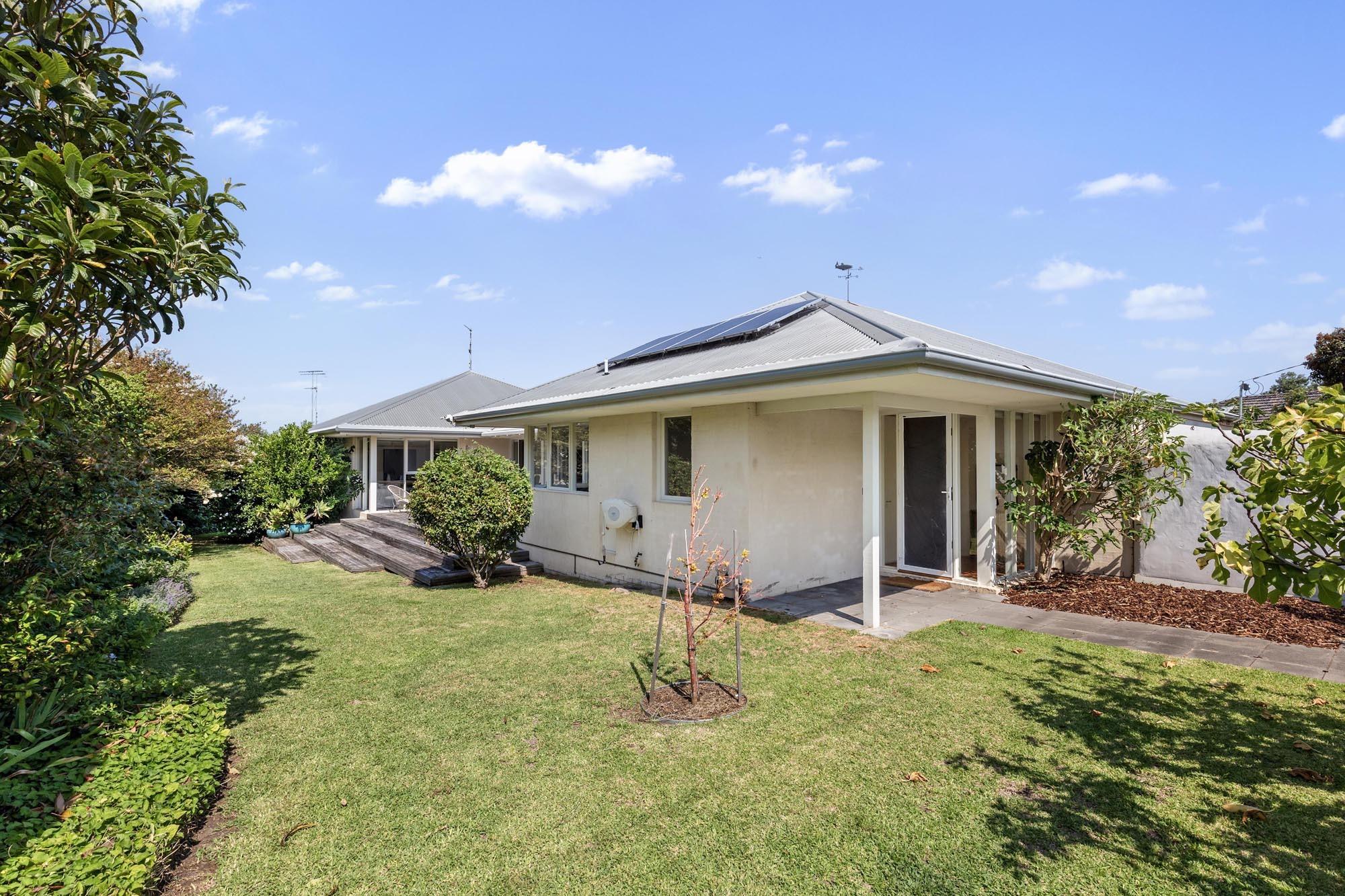 020 Open2view ID931106 18 Golf Links Road
