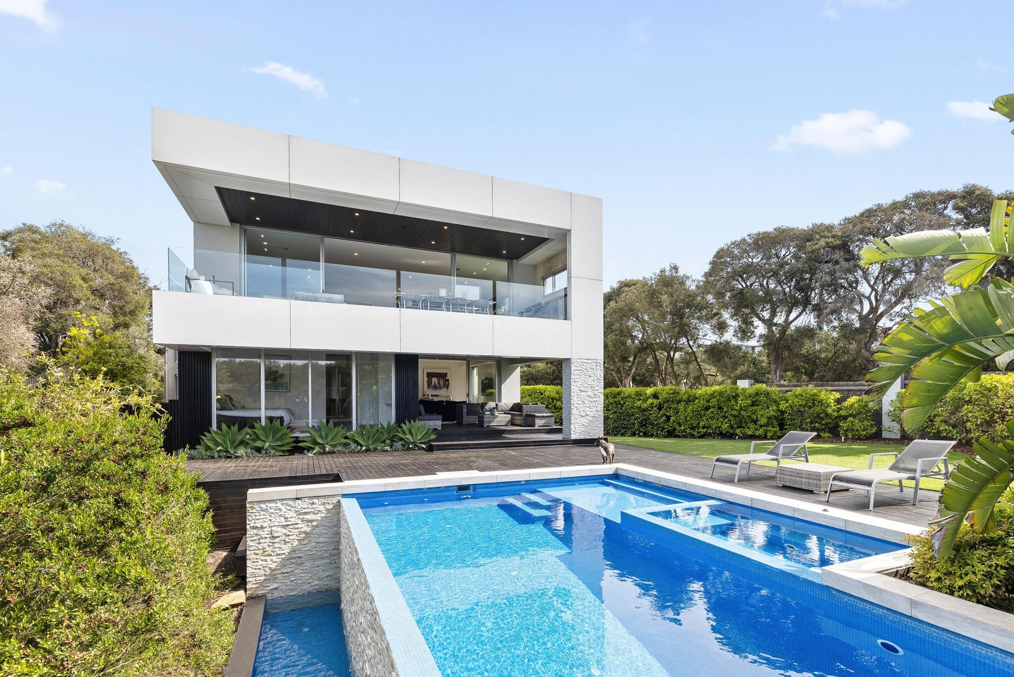 2617 Point Nepean Rd 17