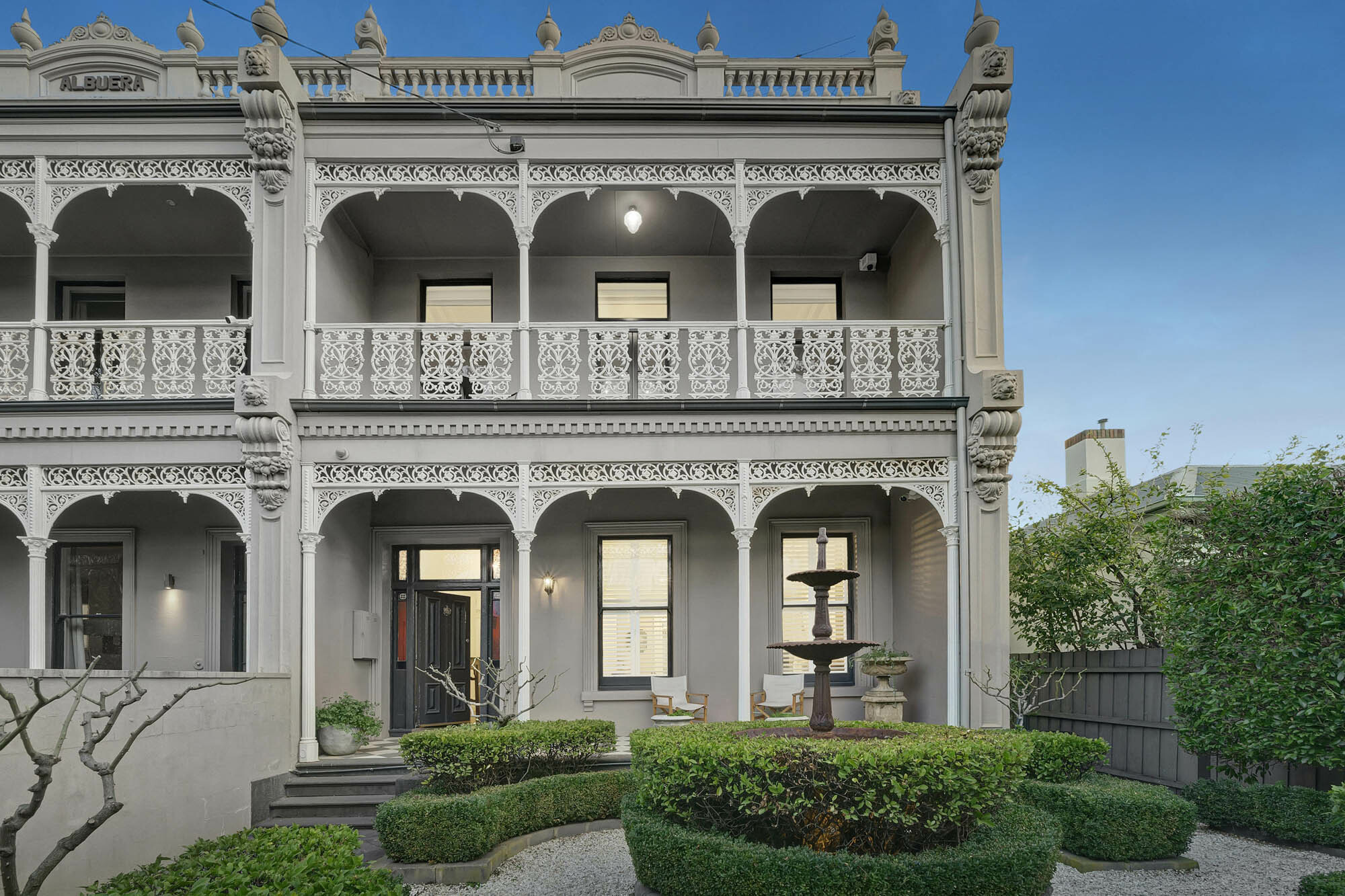 56 Wellington Street St Kilda sold 2900000